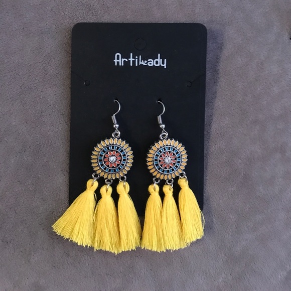 Jewelry - Earrings
